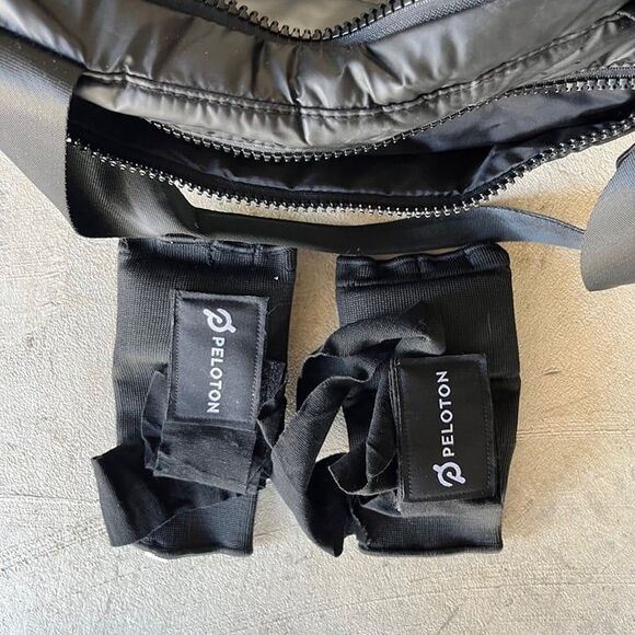 Official Peloton Gym Bag with Boxing Finger Gloves -- NEW - Picture 2 of 7